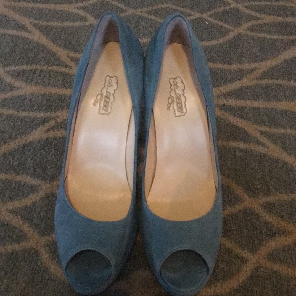 Oh...Deer turquoise suede heel